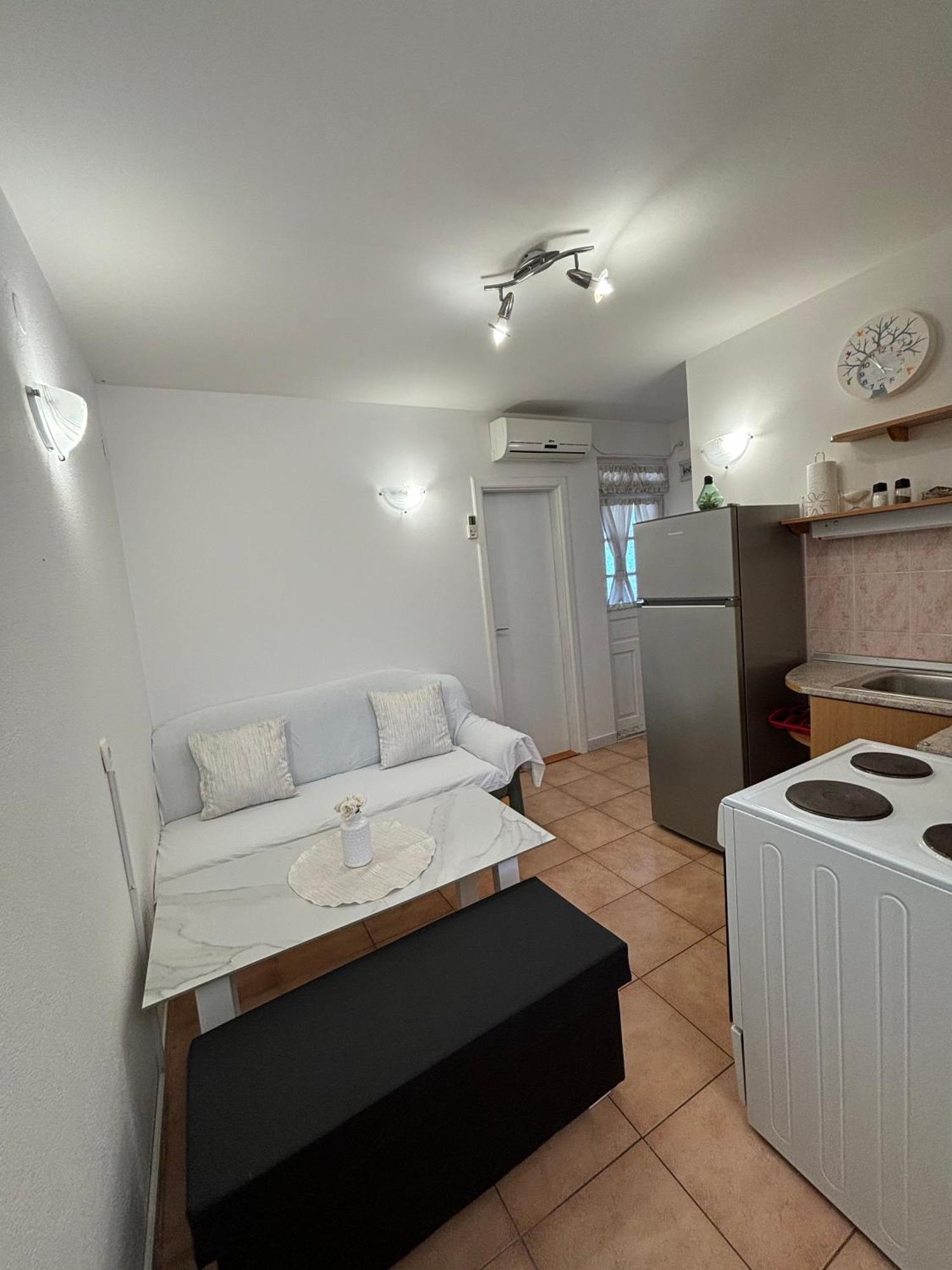 Apartments Medic Drače Eksteriør billede