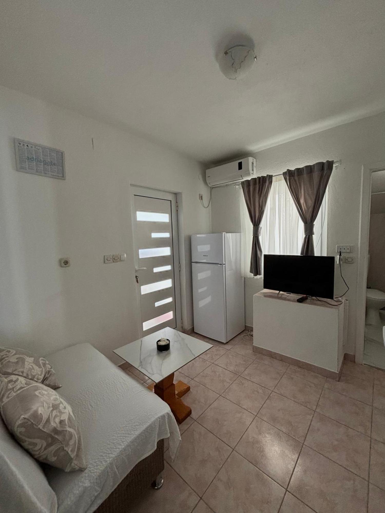Apartments Medic Drače Eksteriør billede